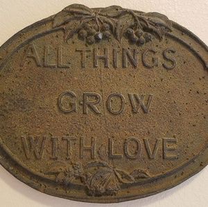 Meet your Posher, Laurie